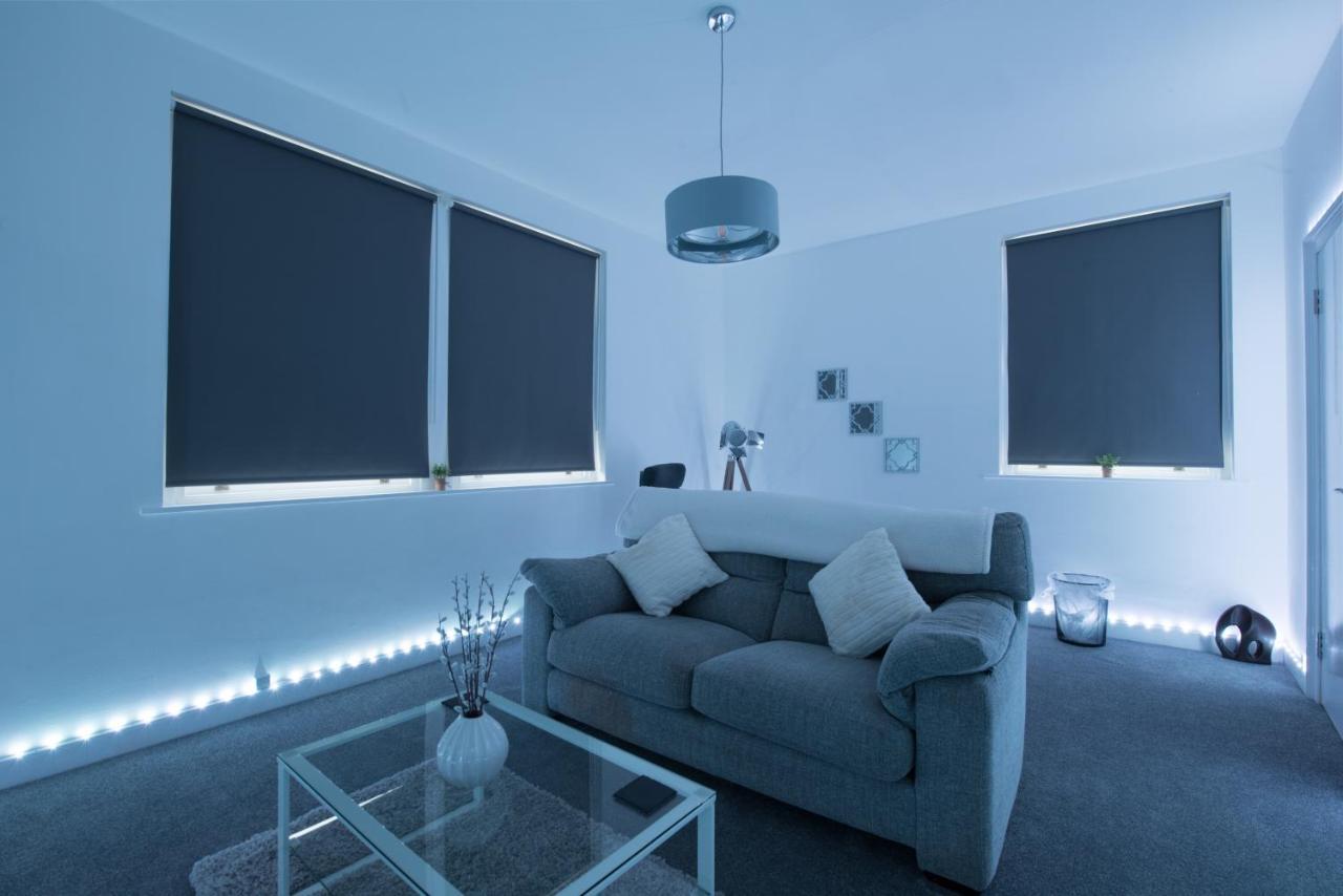 Luxe Maisonette- Parking, 4K Tvs, Leds, Local Snacks And More! Bath Bagian luar foto